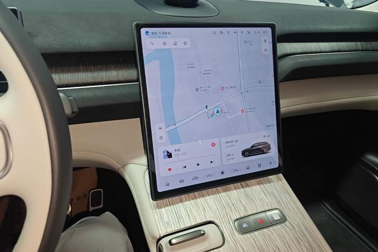 Used Nio ES7 2022 100 kWh Audio And AC Panel
