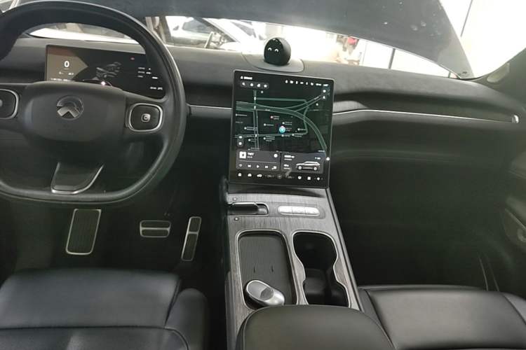 Used Nio ES7 2022 75 kWh Audio And AC Panel
