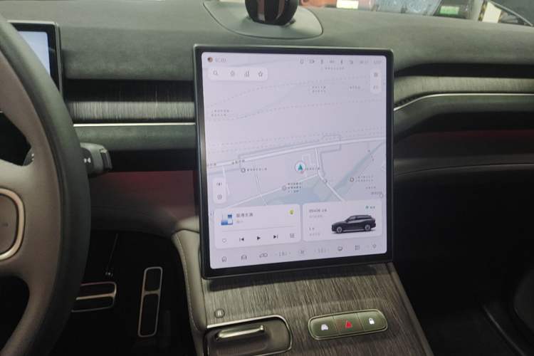 Used Nio ES7 2022 75 kWh Audio And AC Panel