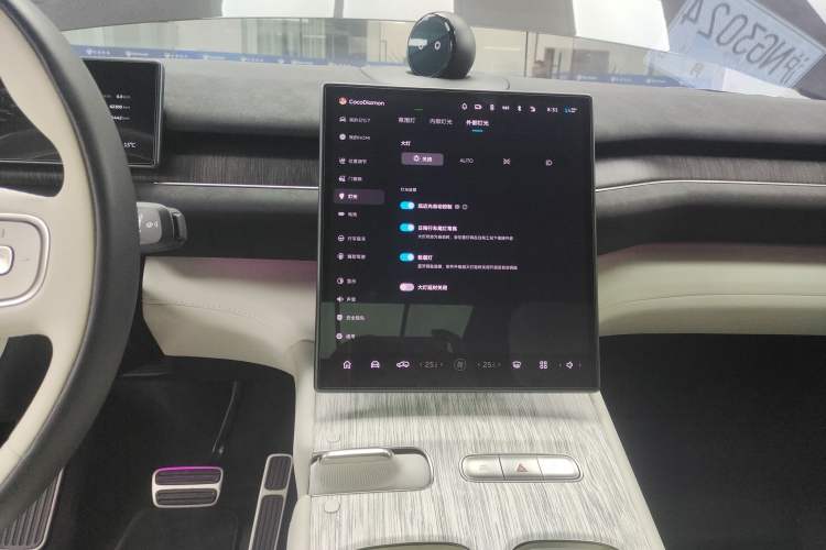 Used Nio ES7 2022 75 kWh Audio And AC Panel