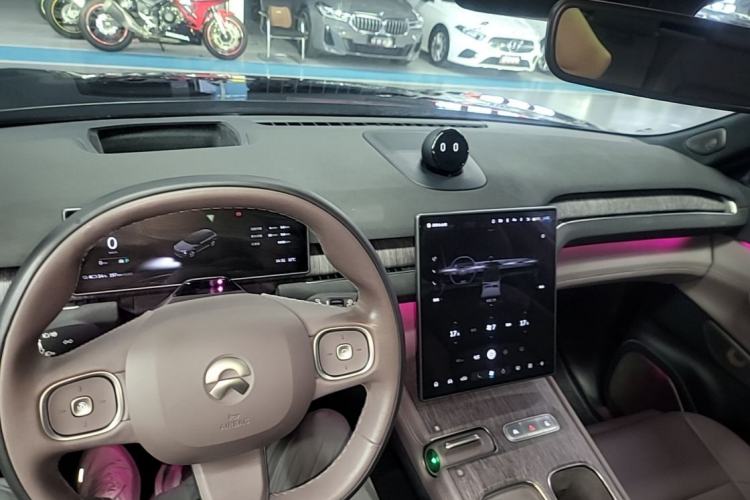 Used Nio ES7 2022 100kWh First Edition Center Console