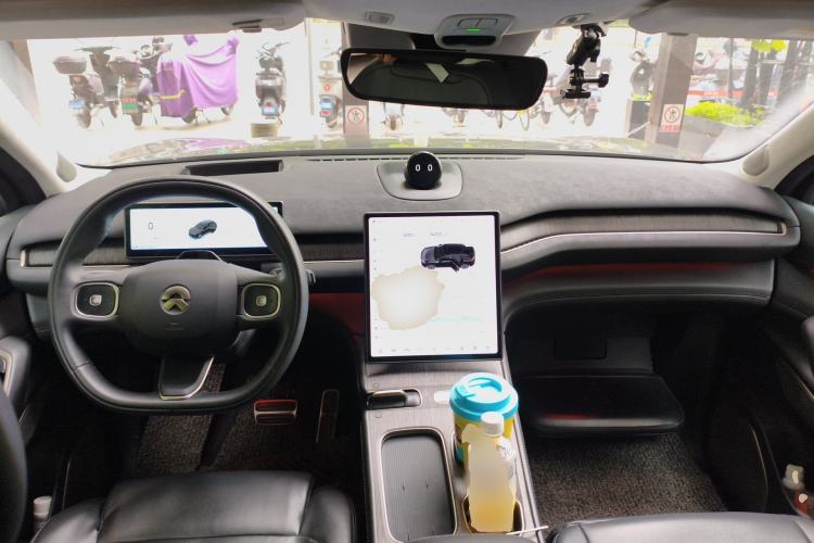 Used Nio ES7 2022 75 kWh Center Console
