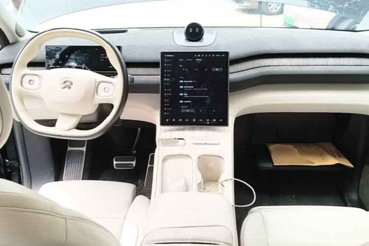 Used Nio ES7 2022 100kWh First Edition Center Console