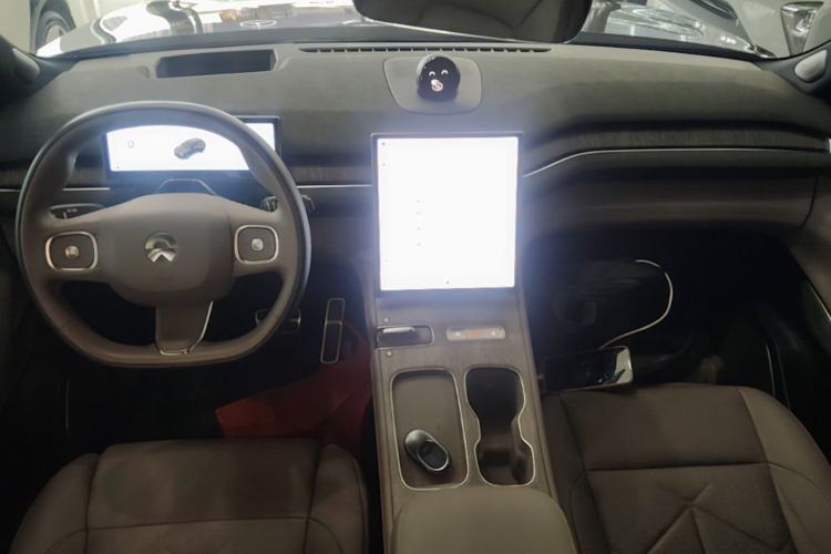 Used Nio ES7 2022 100kWh First Edition Center Console