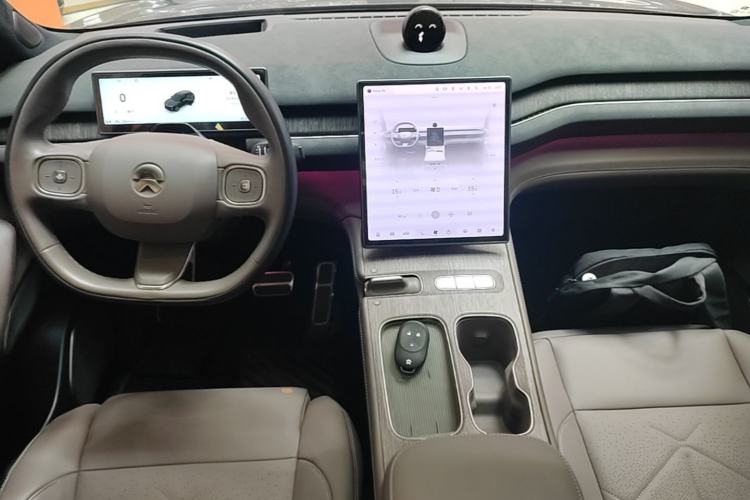 Used Nio ES7 2022 100kWh First Edition Center Console