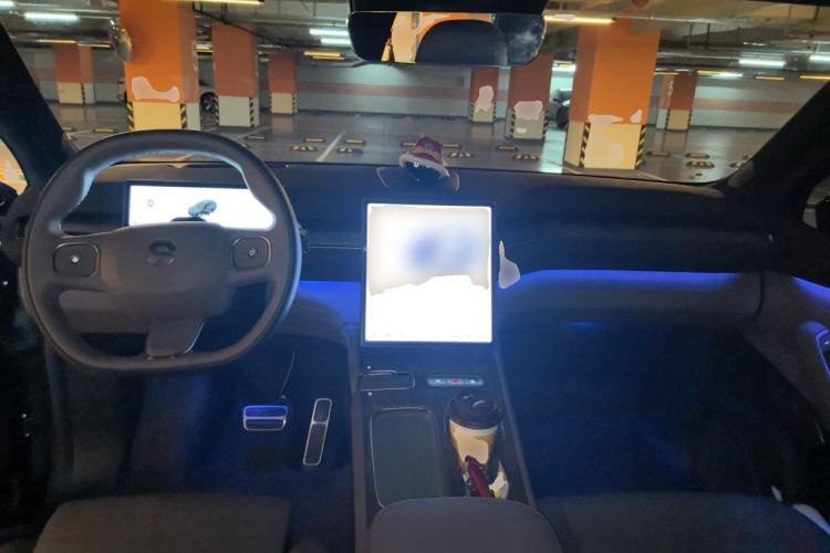 Used Nio ES7 2022 75 kWh Center Console