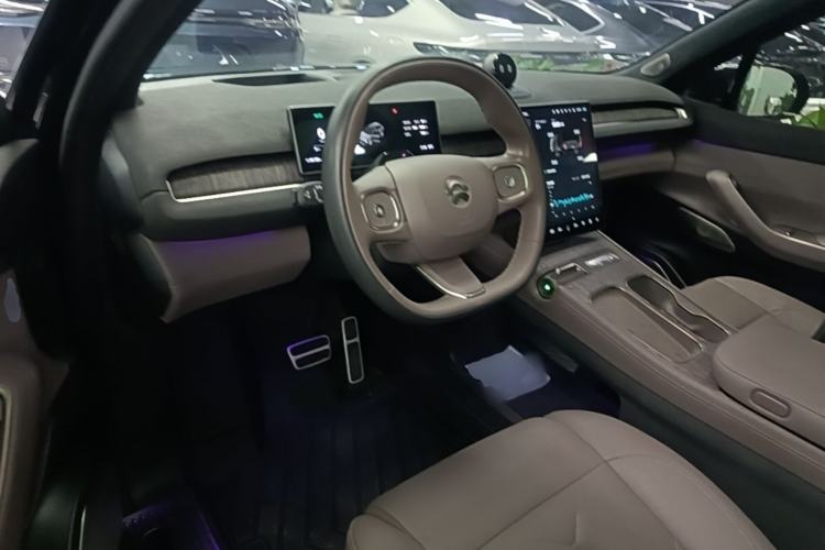 Used Nio ES7 2022 100kWh First Edition Center Console