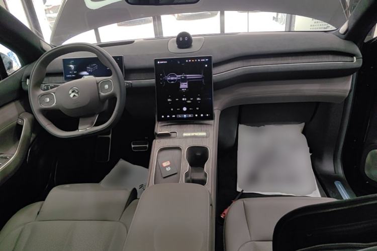 Used Nio ES7 2022 75 kWh Center Console