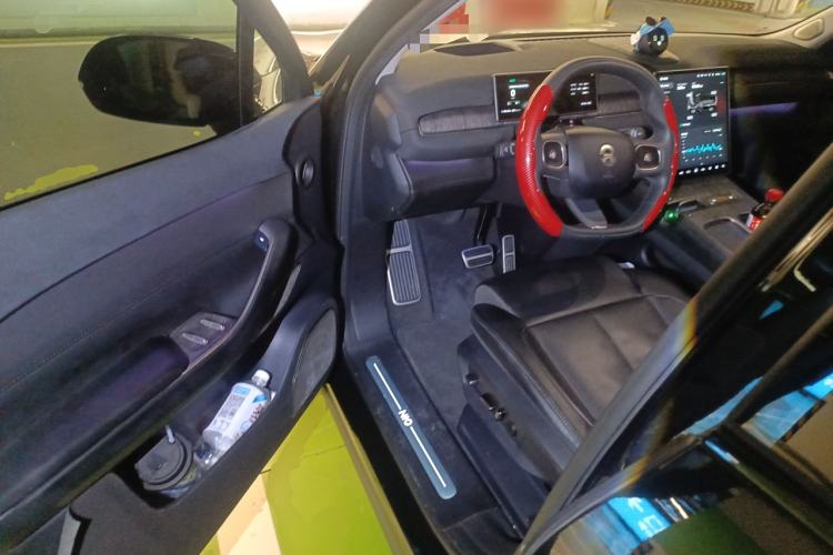 Used Nio ES7 2022 75 kWh Driver Seat