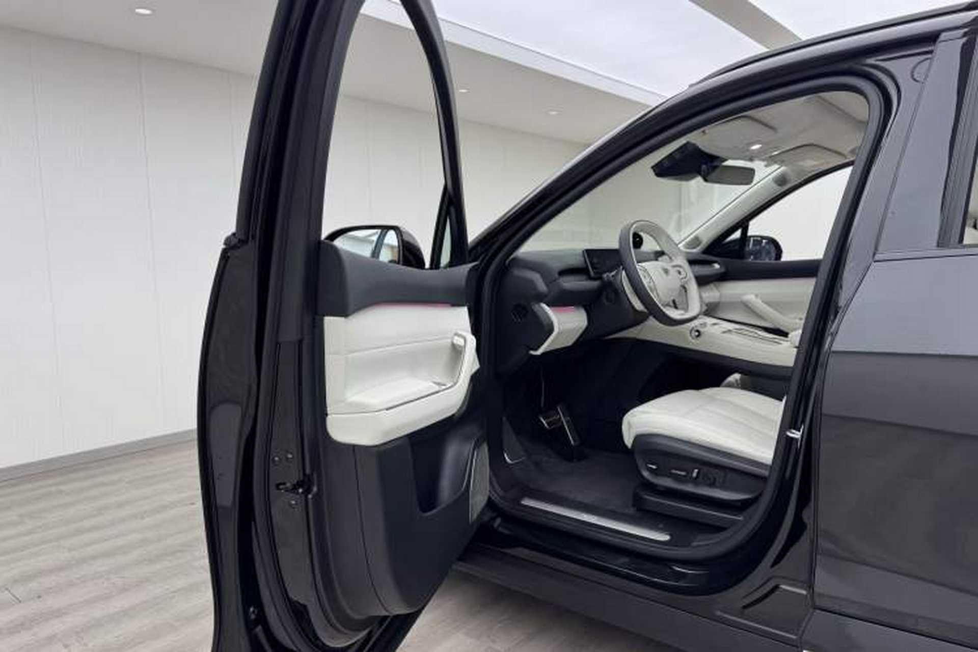 Used Nio ES7 2022 75 kWh Driver Seat