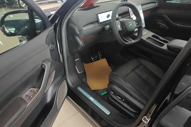 Used Nio ES7 2022 100 kWh Driver Seat