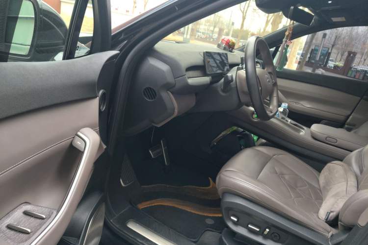 Used Nio ES7 2022 100kWh First Edition Driver Seat