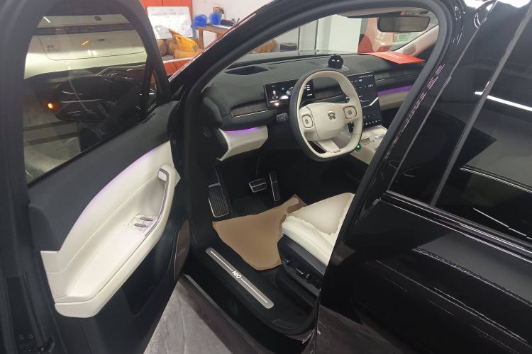 Used Nio ES7 2022 75 kWh Driver Seat