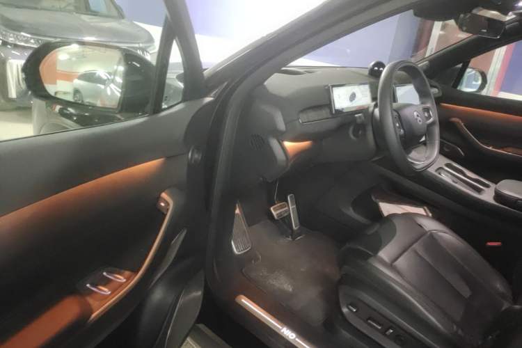 Used Nio ES7 2022 75 kWh Driver Seat