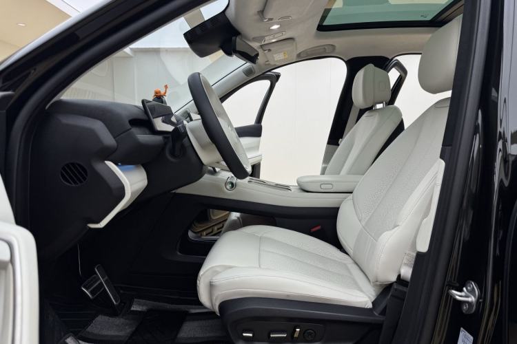 Used Nio ES7 2022 75 kWh Driver Seat