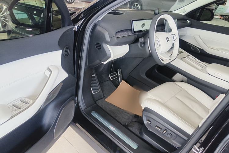 Used Nio ES7 2022 75 kWh Driver Seat