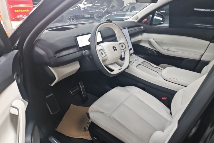 Used Nio ES7 2022 100 kWh Driver Seat
