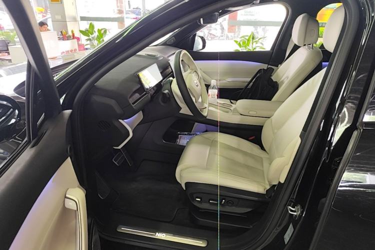 Used Nio ES7 2022 75 kWh Driver Seat