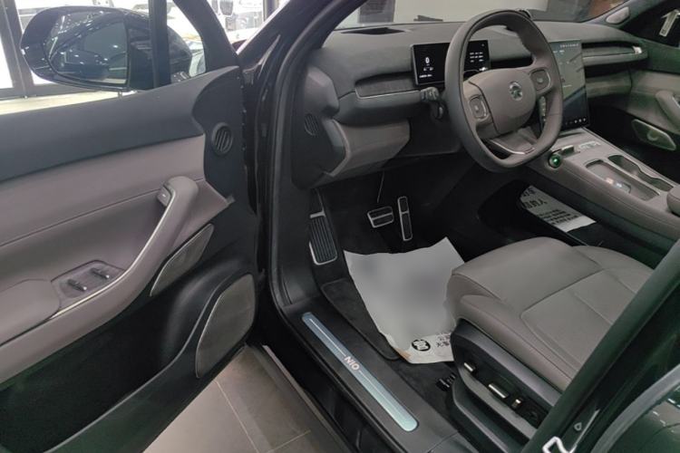 Used Nio ES7 2022 75 kWh Driver Seat