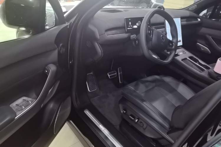 Used Nio ES7 2022 75 kWh Driver Seat
