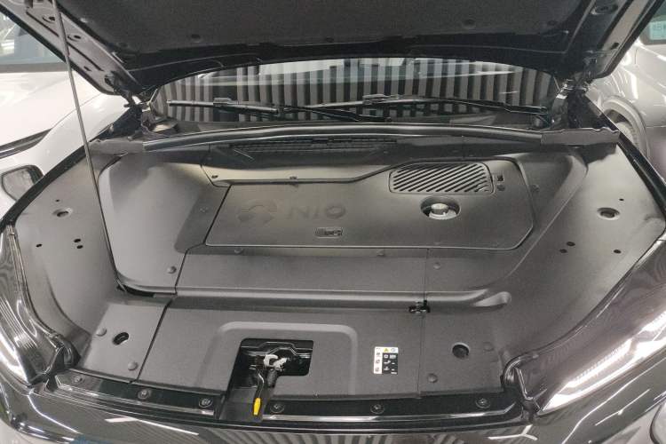 Used Nio ES7 2022 75 kWh Engine Bay