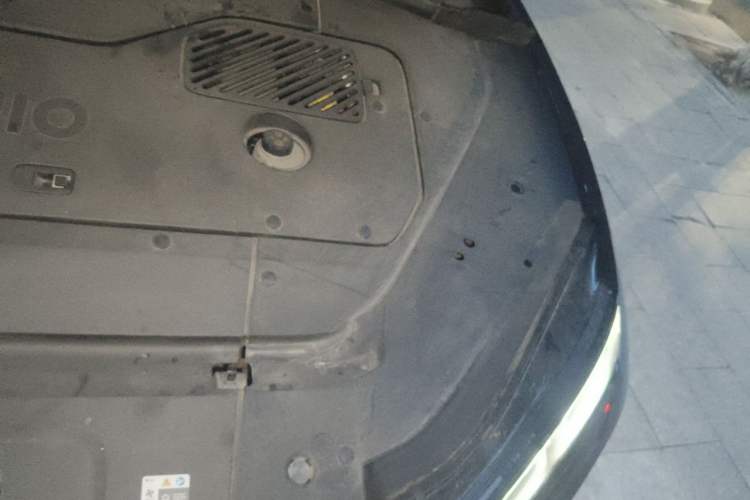 Used Nio ES7 2022 75 kWh Engine Bay Left
