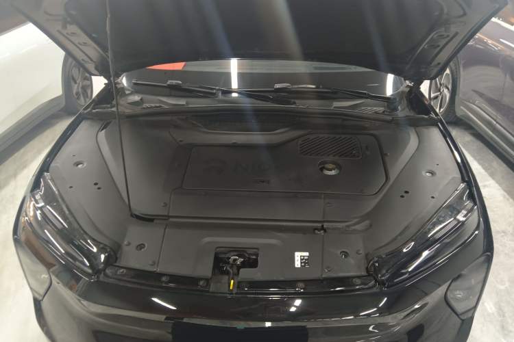 Used Nio ES7 2022 75 kWh Engine Bay