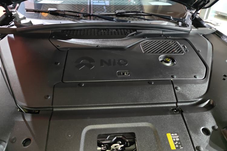 Used Nio ES7 2022 75 kWh Engine Bay