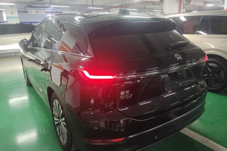 Used Nio ES7 2022 75 kWh Exterior 2