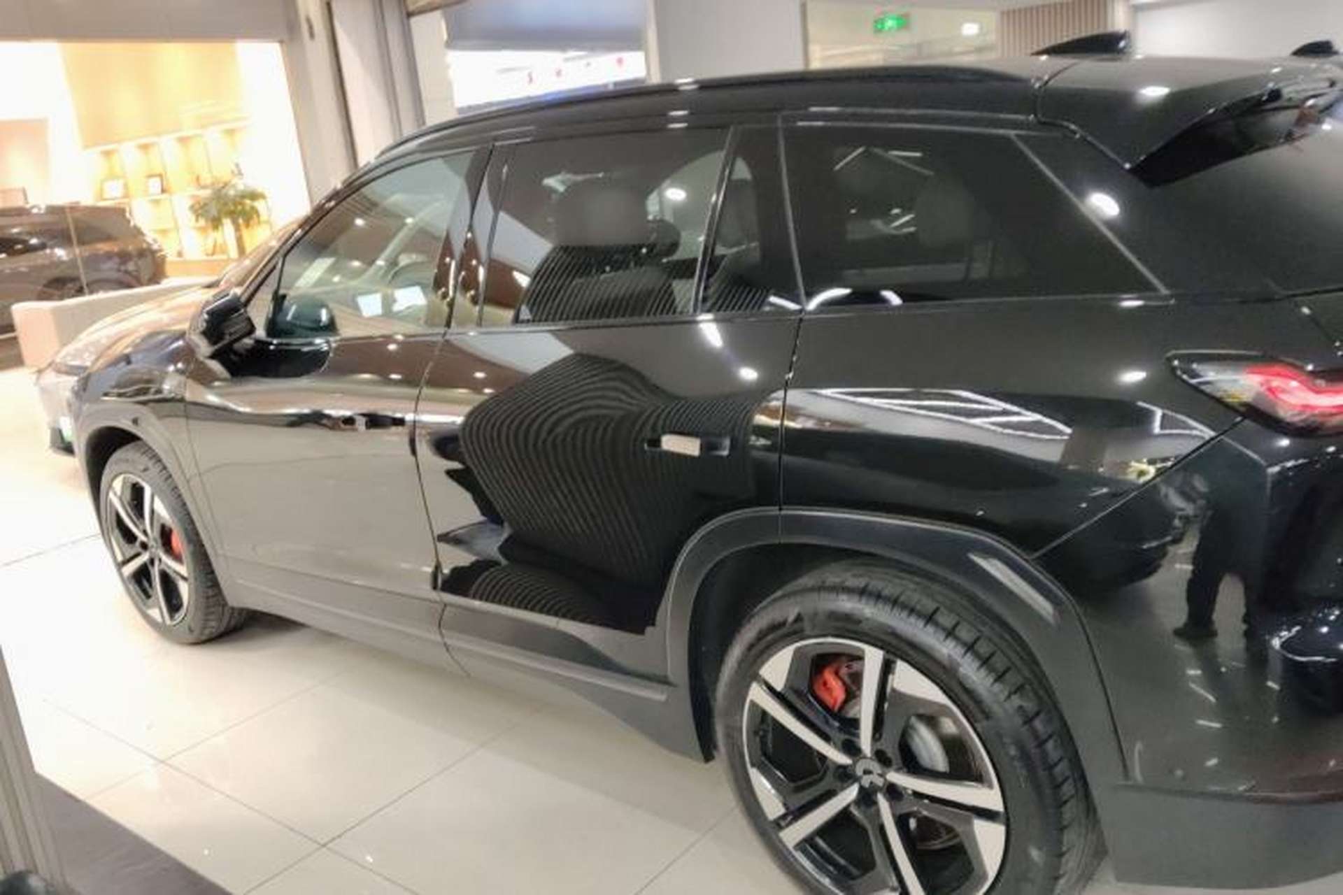 Used Nio ES7 2022 100 kWh Exterior 3
