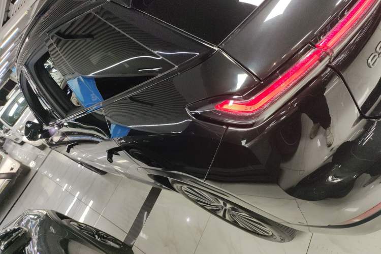 Used Nio ES7 2022 75 kWh Exterior 4