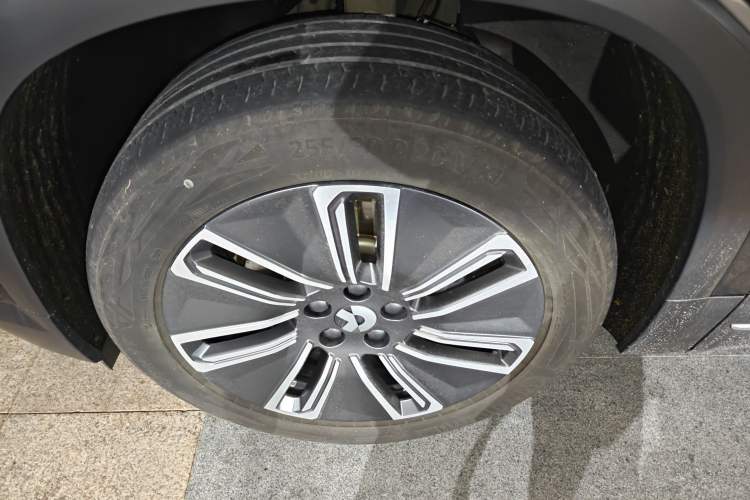 Used Nio ES7 2022 75 kWh Exterior 4
