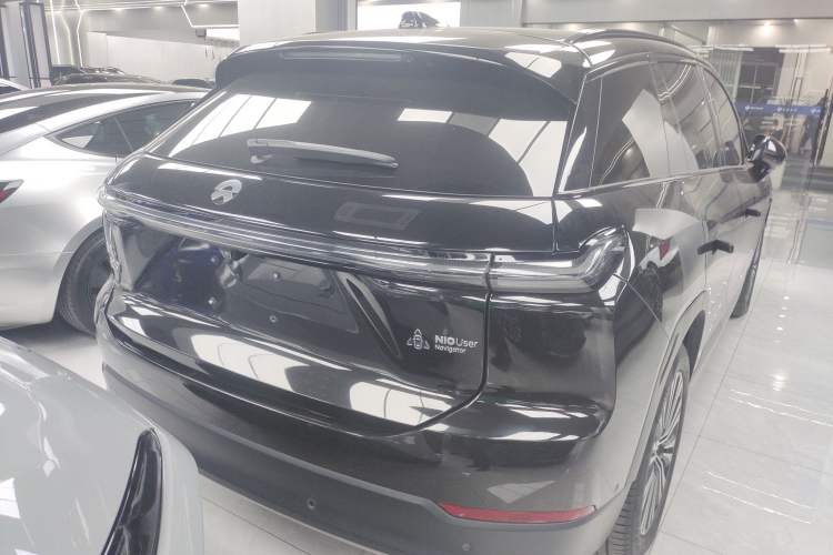 Used Nio ES7 2022 75 kWh Exterior 5