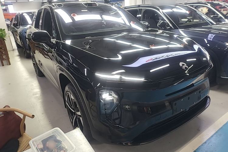 Used Nio ES7 2022 100kWh First Edition Front Right 45 Deg