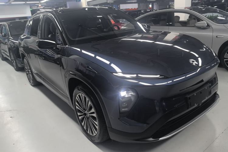 Used Nio ES7 2022 75 kWh Front Right 45 Deg
