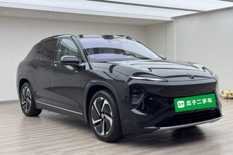 Used Nio ES7 2022 75 kWh Front Right 45 Deg