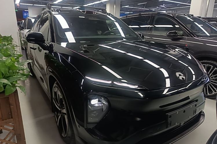 Used Nio ES7 2022 100kWh First Edition Front Right 45 Deg