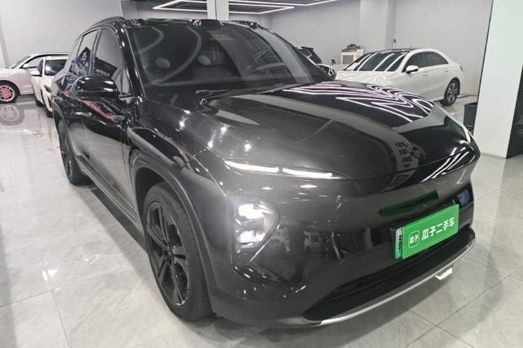 Used Nio ES7 2022 75 kWh Front Right 45 Deg