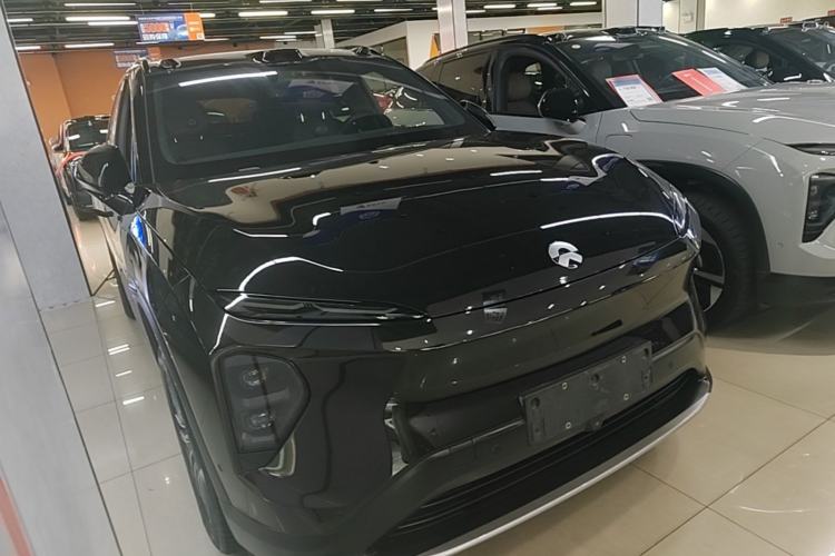 Used Nio ES7 2022 75 kWh Front Right 45 Deg