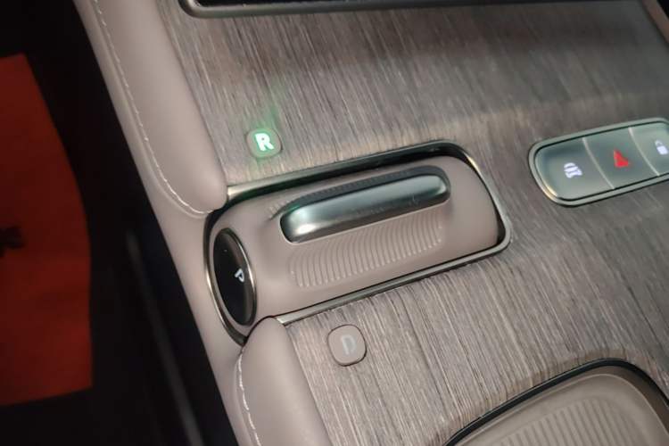 Used Nio ES7 2022 100kWh First Edition Gear Lever