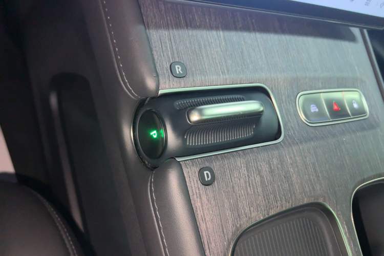 Used Nio ES7 2022 100kWh First Edition Gear Lever