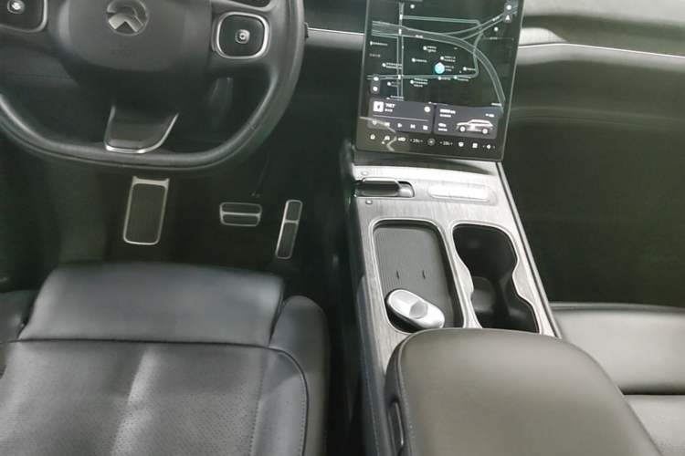 Used Nio ES7 2022 75 kWh Gear Lever