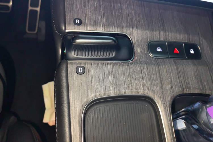 Used Nio ES7 2022 100 kWh Gear Lever