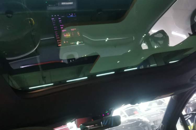 Used Nio ES7 2022 75 kWh Headliner