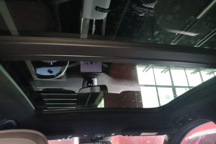 Used Nio ES7 2022 75 kWh Headliner