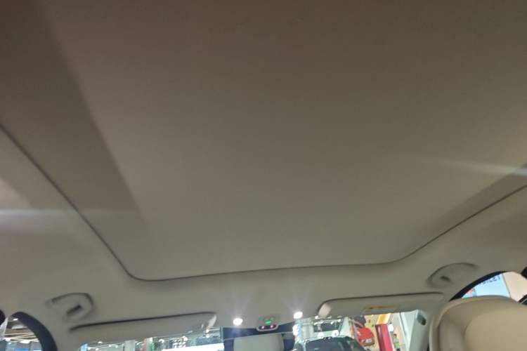 Used Nio ES7 2022 75 kWh Headliner