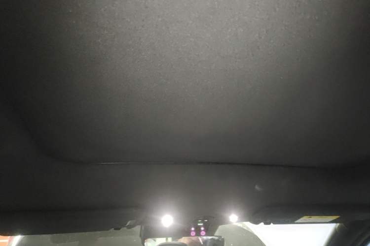 Used Nio ES7 2022 75 kWh Headliner