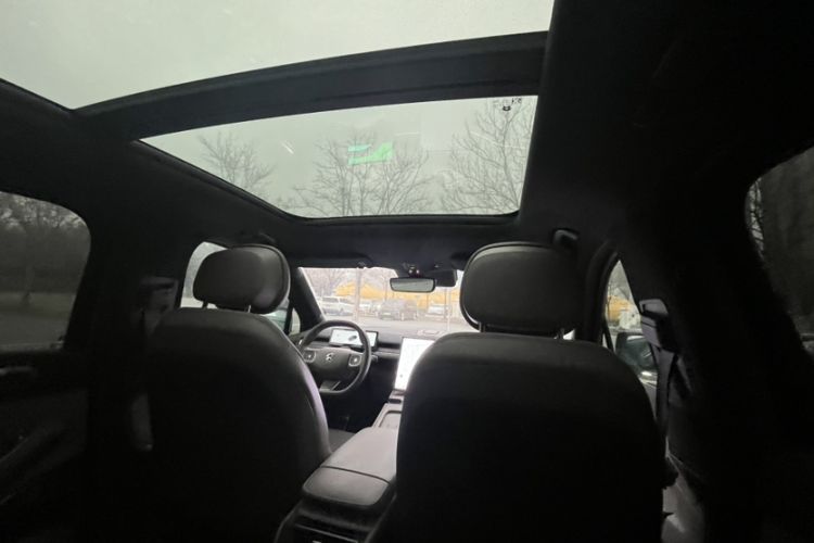 Used Nio ES7 2022 75 kWh Headliner