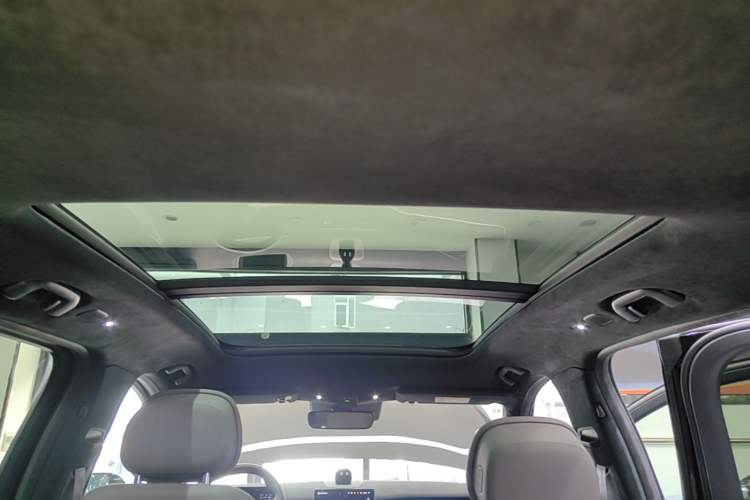 Used Nio ES7 2022 75 kWh Headliner