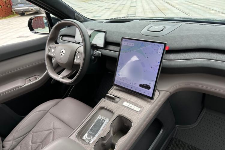 Used Nio ES7 2022 75 kWh Interior 1